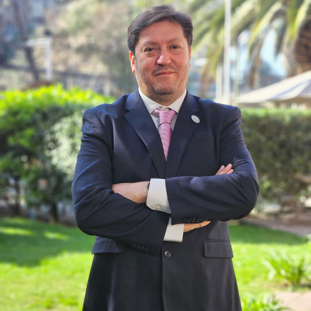Dr. Rodrigo Díaz Director Clínico Facultad de Odontología