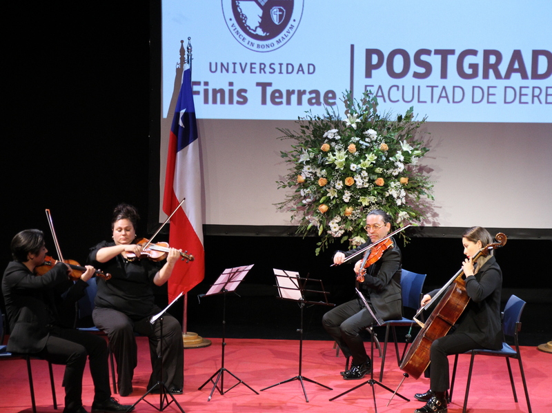Direccion-Postgrados-Facultad-Derecho-Universidad-Finis-Terrae-titulacion-egreso-grado-academico-magister-diplomado-galeria-3
