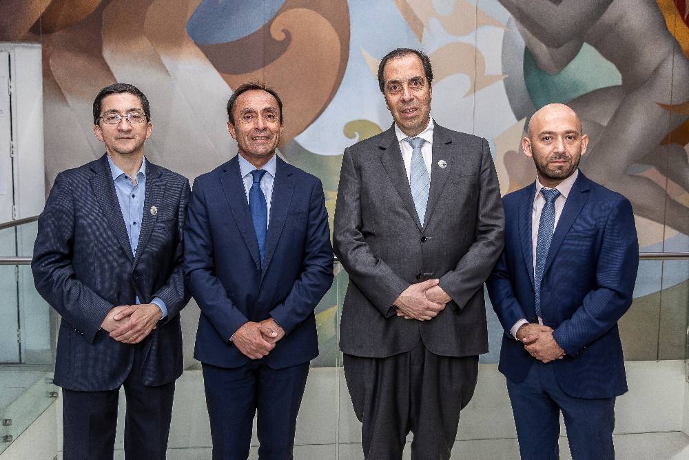Ministro del Deporte y autoridades