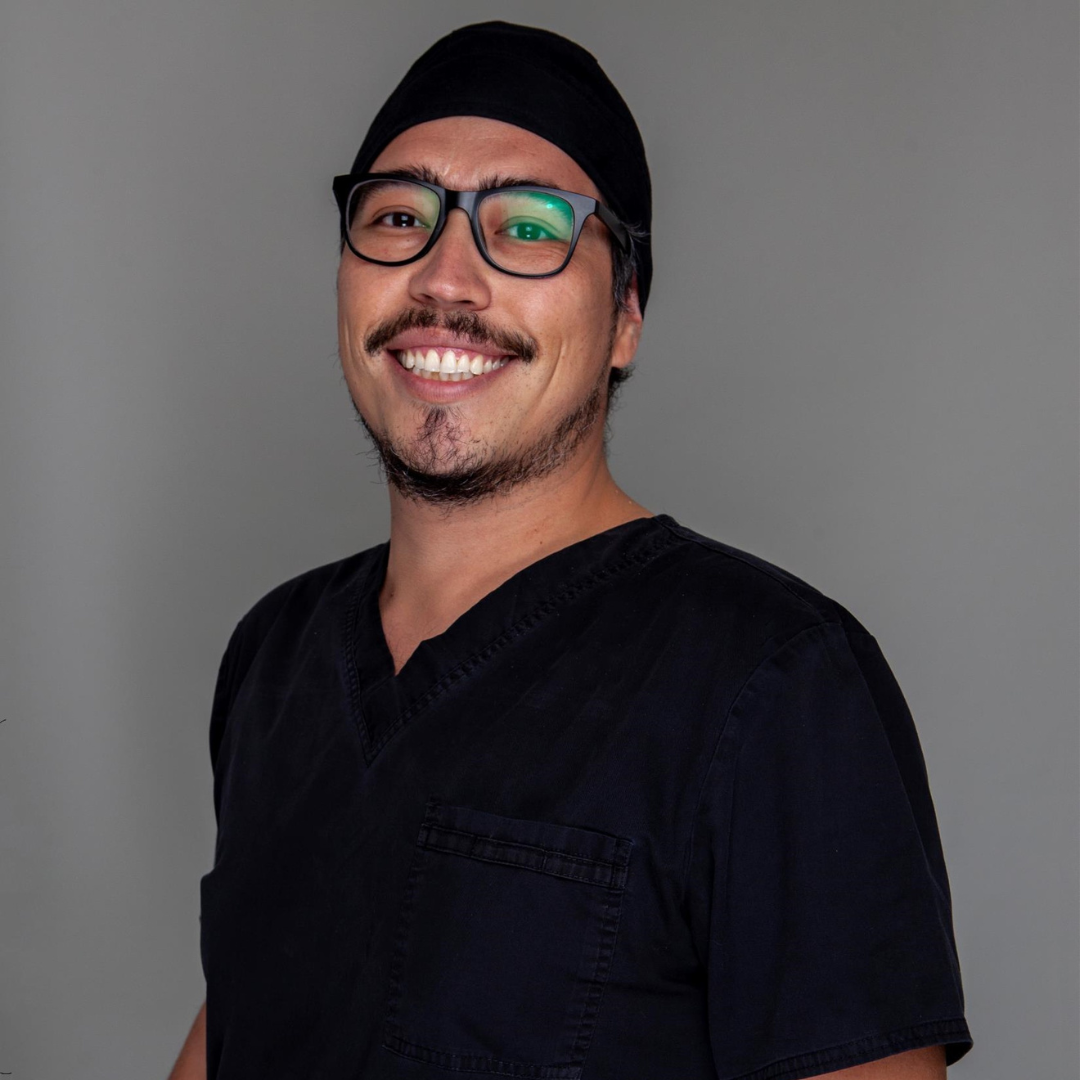 Dr. Osvaldo Gahona, cirujano maxilofacial Finis Terrae