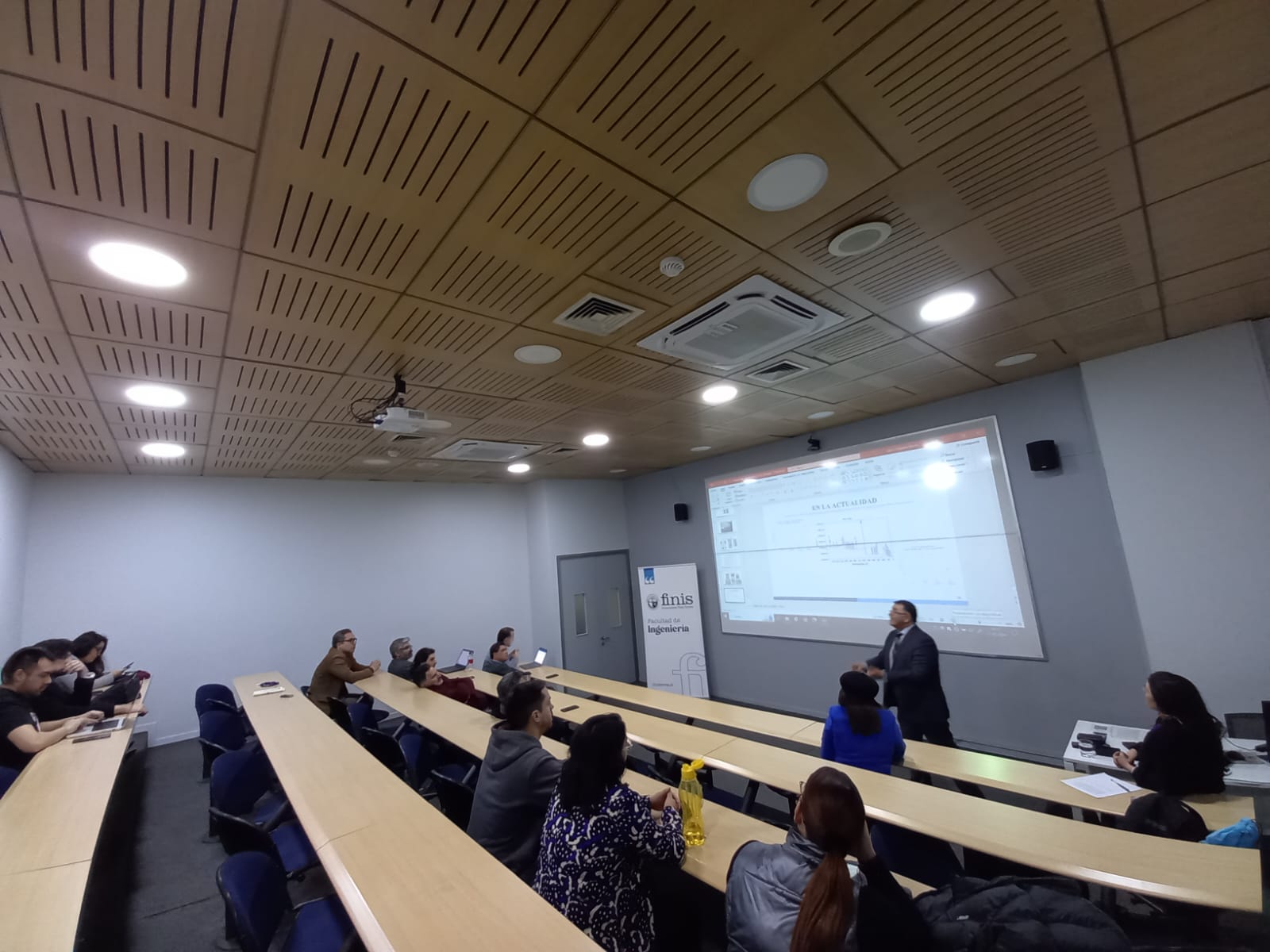 Charla de Dr. Juan Figueroa 04