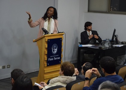 Dra. Manuelita Hermes, procuradora federal de Brasil, inauguró la decimosexta versión del Magíster de Derecho Público de la U. Finis Terrae, con clase magistral sobre el control de convencionalidad en el contexto latinoamericano.