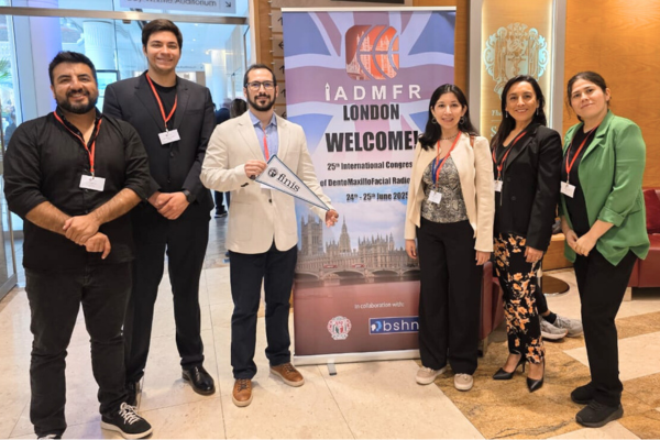 Odonto Finis Terrae destaca en Congreso IADMFR Londres