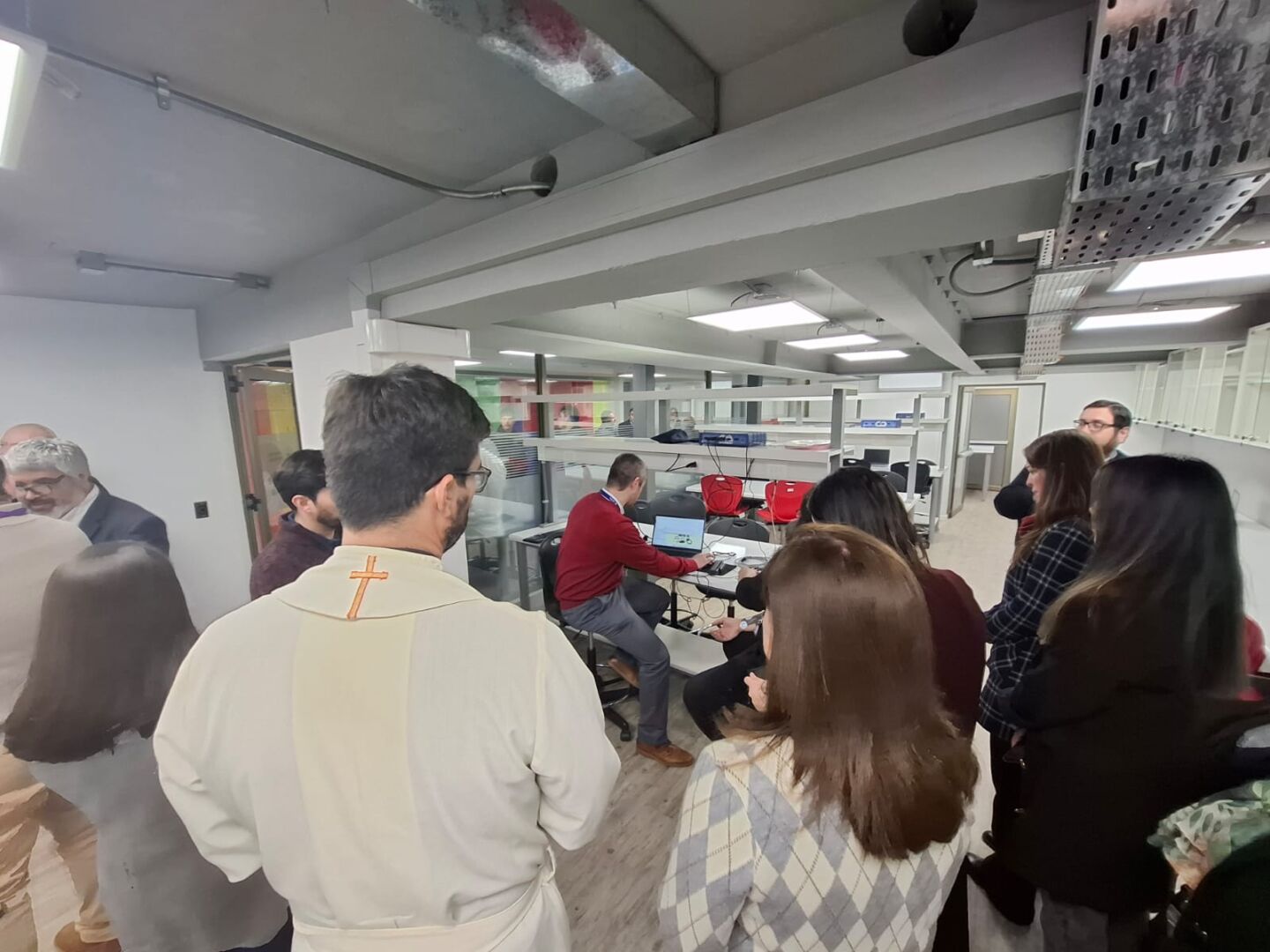 Lab Biomedica 04