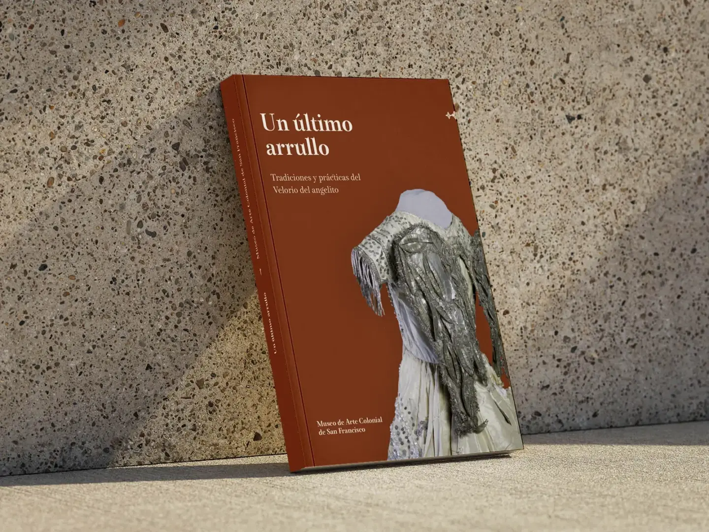 Portada del catálogo de la exposición Un último arrullo