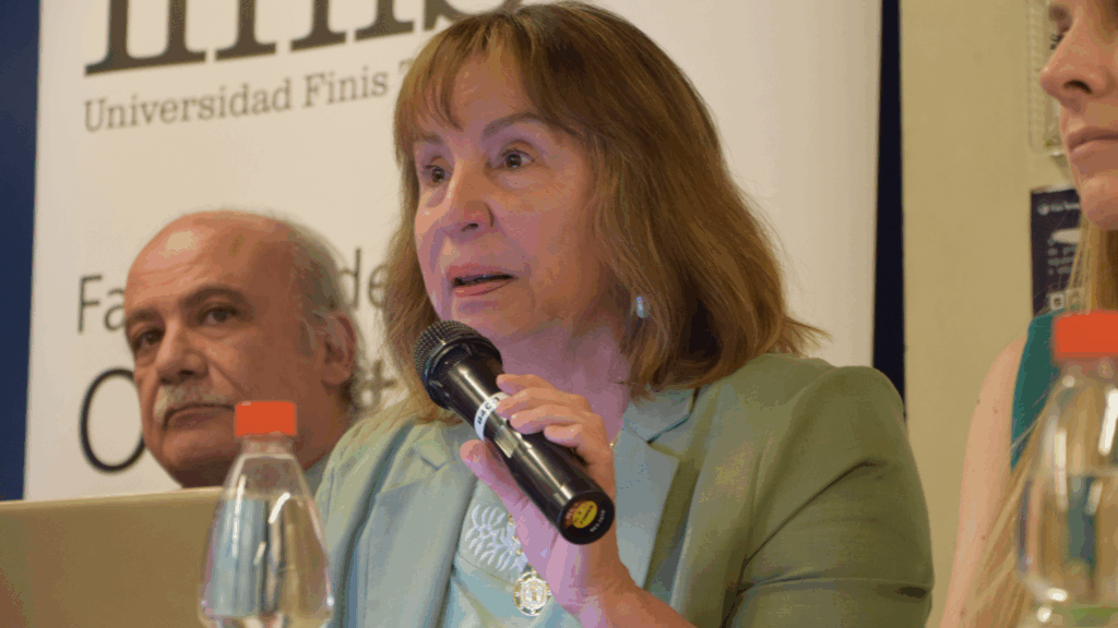 Dra. Jeanette Vega, representante Comando Jeanette Jara